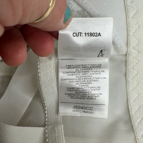 Beauty by Jeunique White Lace Soft Cup Wireless Nursing Bra Style J50 - Picture 10 of 11